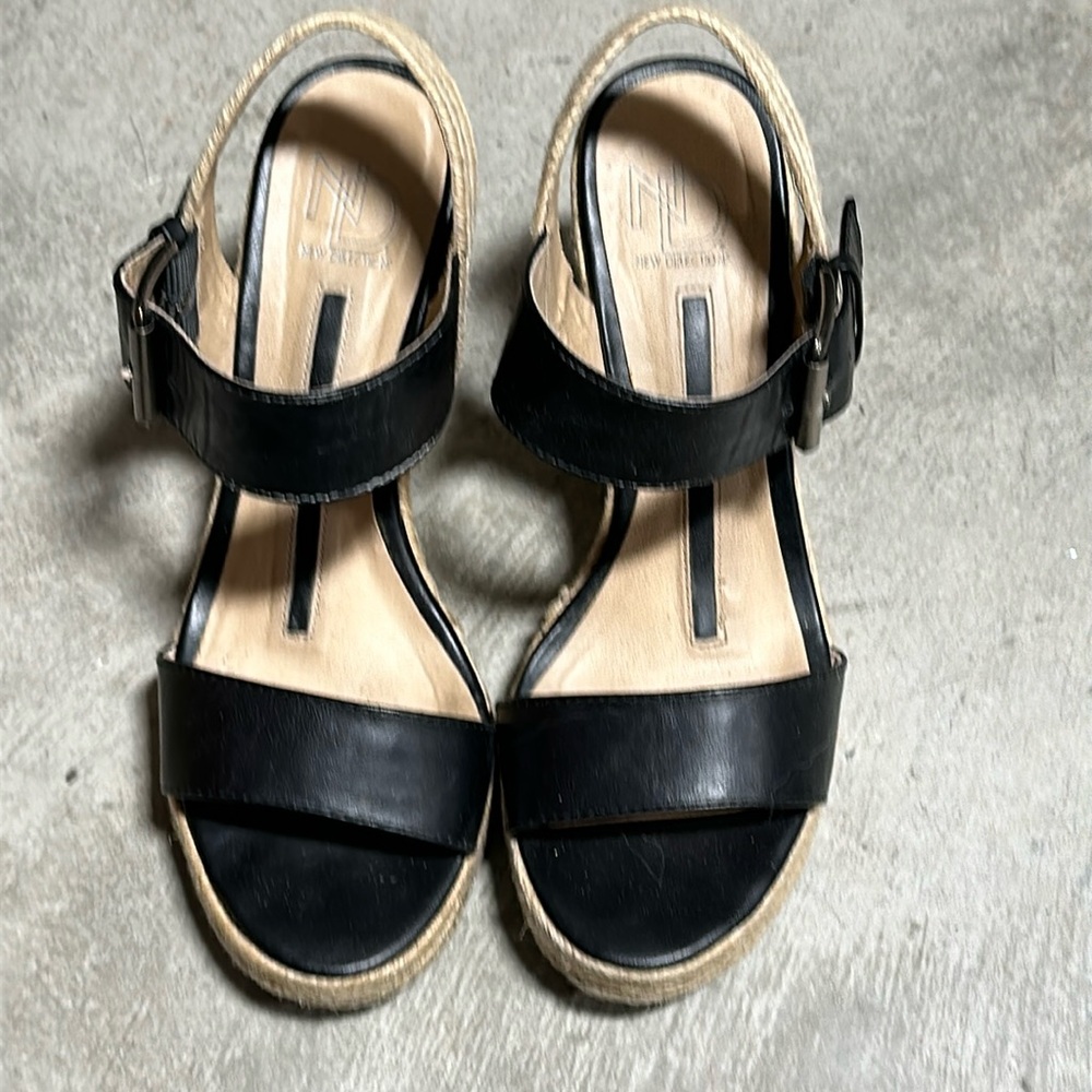 New Direction women’s‎ black wedge sandals Size 6.5 / Box 20-5